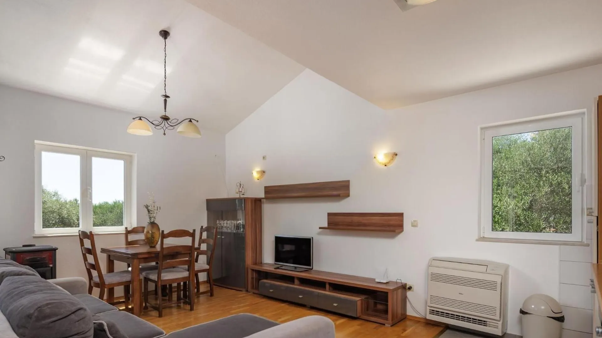 Countryside Villa In Polaca With Private Pool