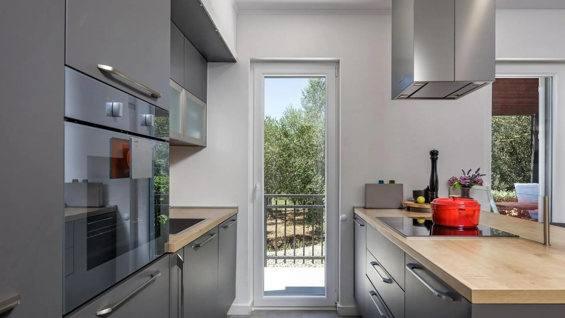 Countryside Villa In Polaca With Private Pool