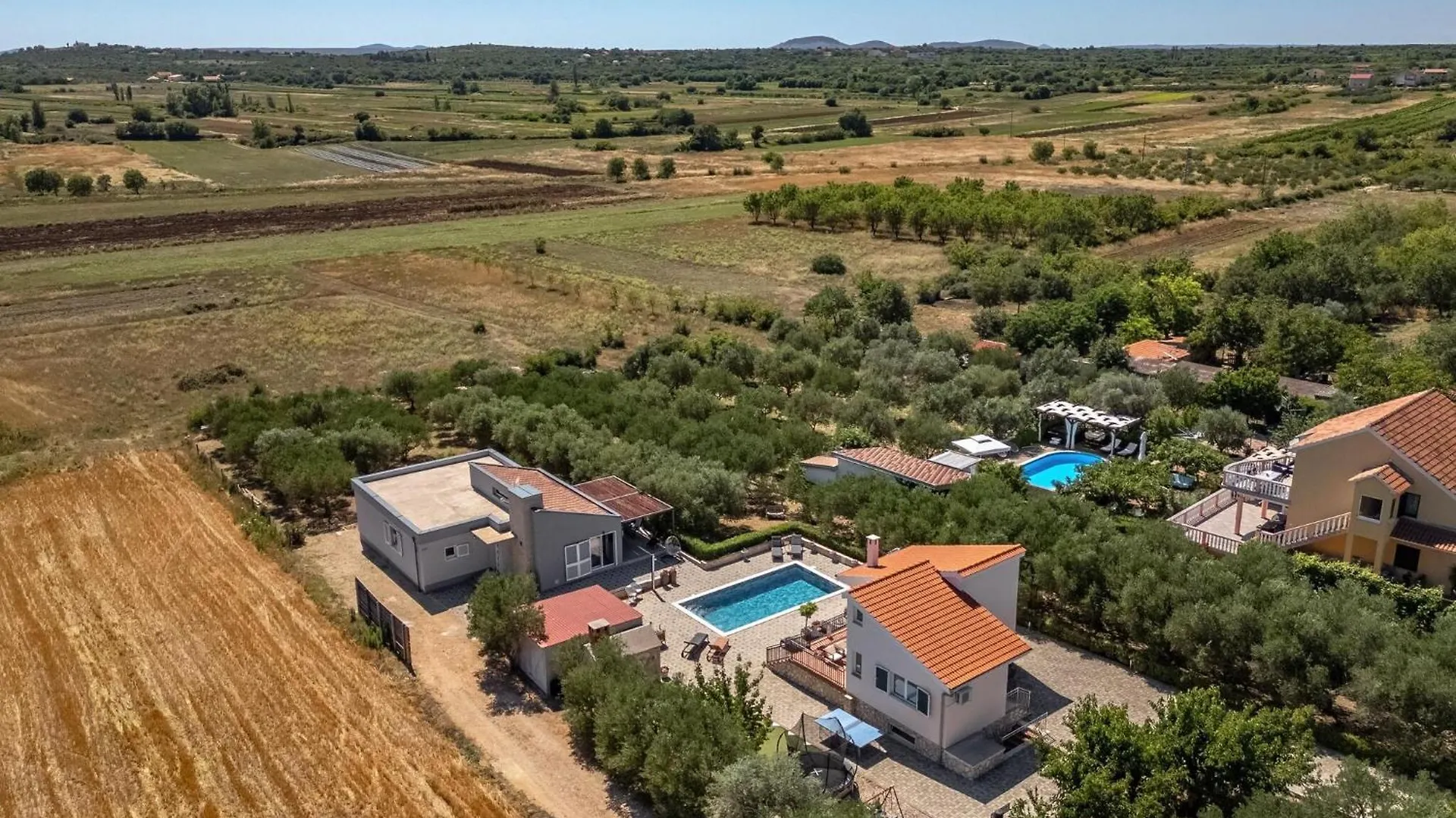 Countryside Villa In Polaca With Private Pool